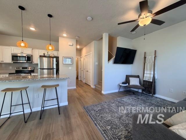 2329 E Spice Loop Unit 4, Nampa, Idaho 83687, 3 Bedrooms, 3 Bathrooms, Residential Income For Sale, Price $325,000,MLS 98982203