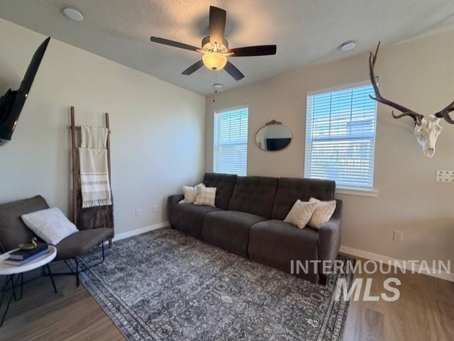 2329 E Spice Loop Unit 4, Nampa, Idaho 83687, 3 Bedrooms, 3 Bathrooms, Residential Income For Sale, Price $325,000,MLS 98982203