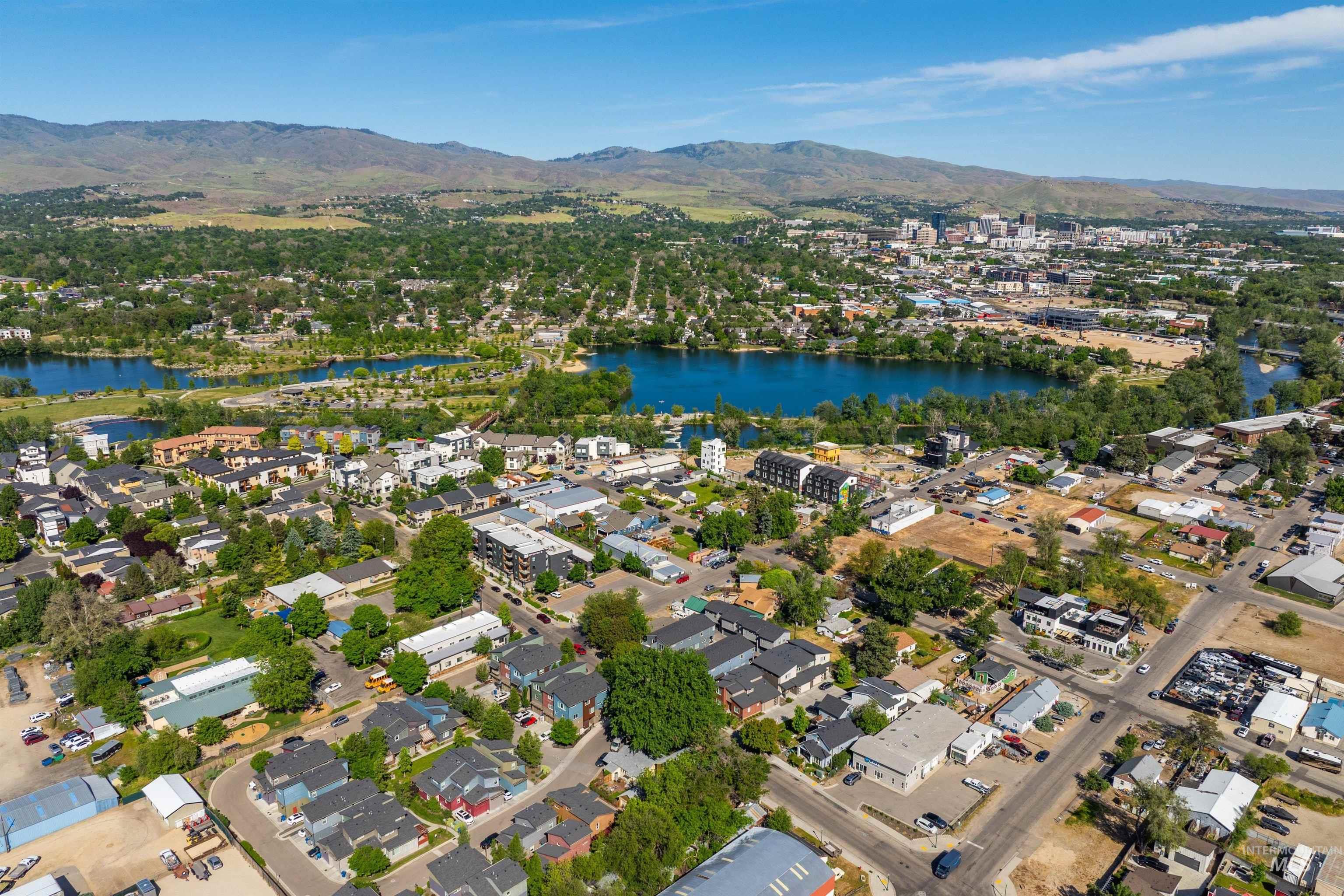 225 E 36th Street, Garden City, Idaho 83714, 3 Bedrooms, 2 Bathrooms, Residential Income For Sale, Price $940,000, 98982210