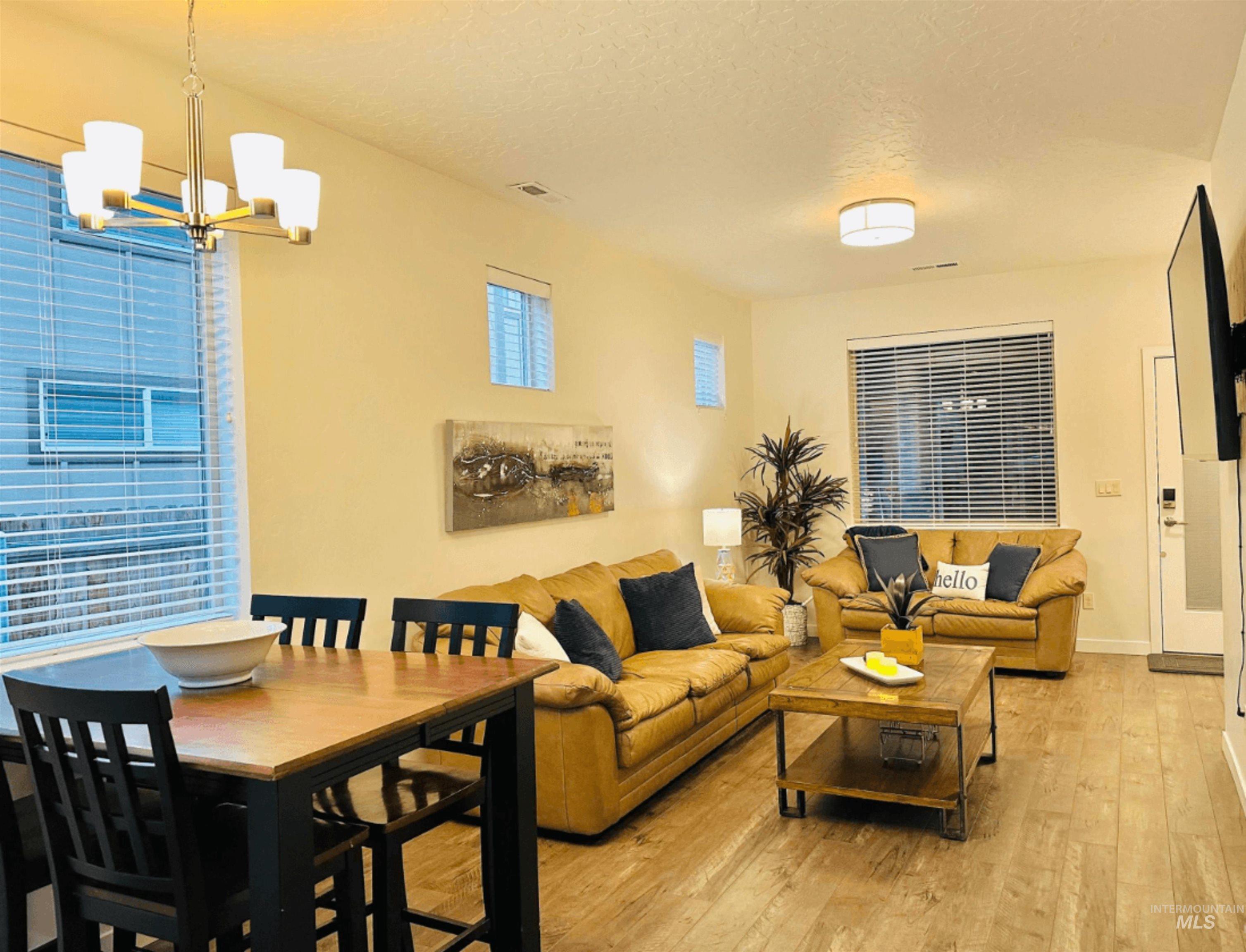 225 E 36th Street, Garden City, Idaho 83714, 3 Bedrooms, 2 Bathrooms, Residential Income For Sale, Price $940,000, 98982210