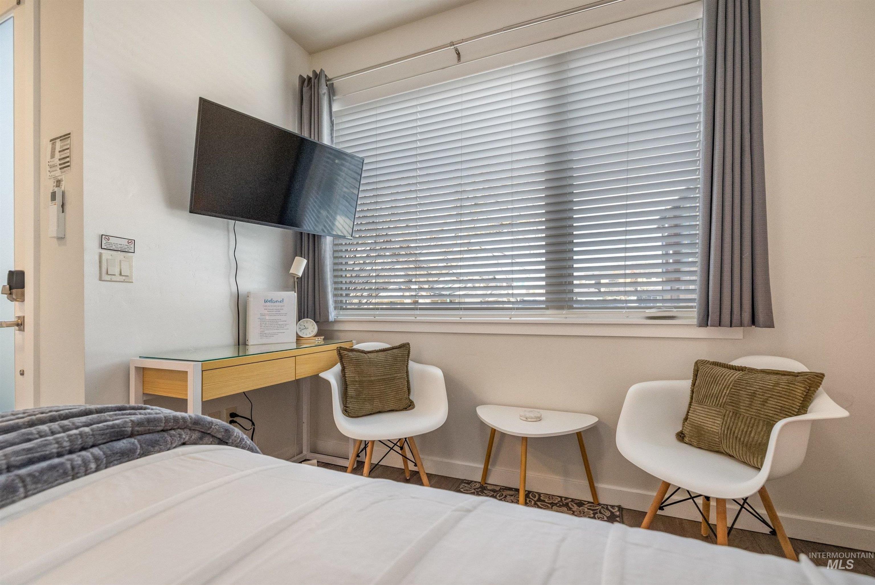 225 E 36th Street, Garden City, Idaho 83714, 3 Bedrooms, 2 Bathrooms, Residential Income For Sale, Price $950,000,MLS 98982210