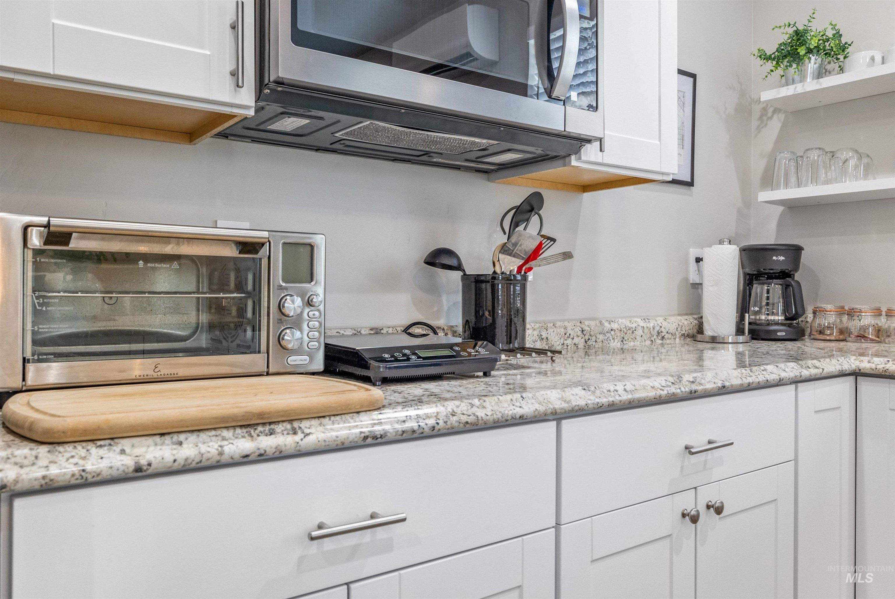 225 E 36th Street, Garden City, Idaho 83714, 3 Bedrooms, 2 Bathrooms, Residential Income For Sale, Price $950,000,MLS 98982210