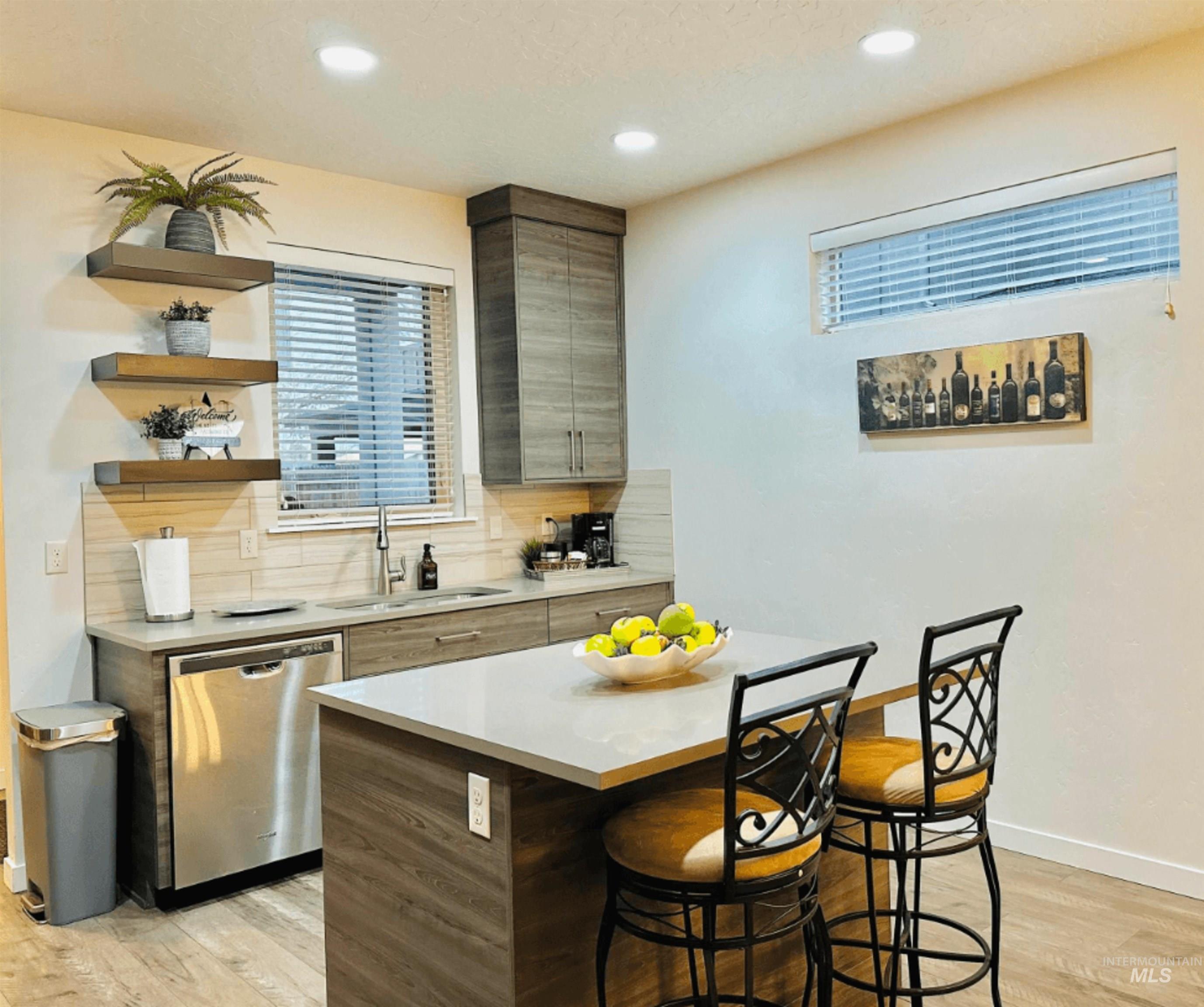 225 E 36th Street, Garden City, Idaho 83714, 3 Bedrooms, 2 Bathrooms, Residential Income For Sale, Price $950,000,MLS 98982210