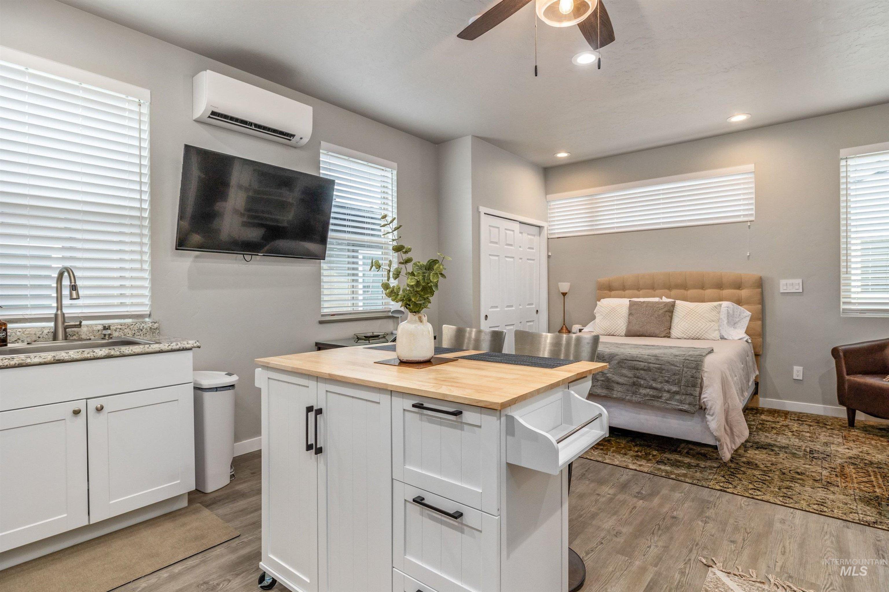 225 E 36th Street, Garden City, Idaho 83714, 3 Bedrooms, 2 Bathrooms, Residential Income For Sale, Price $950,000,MLS 98982210