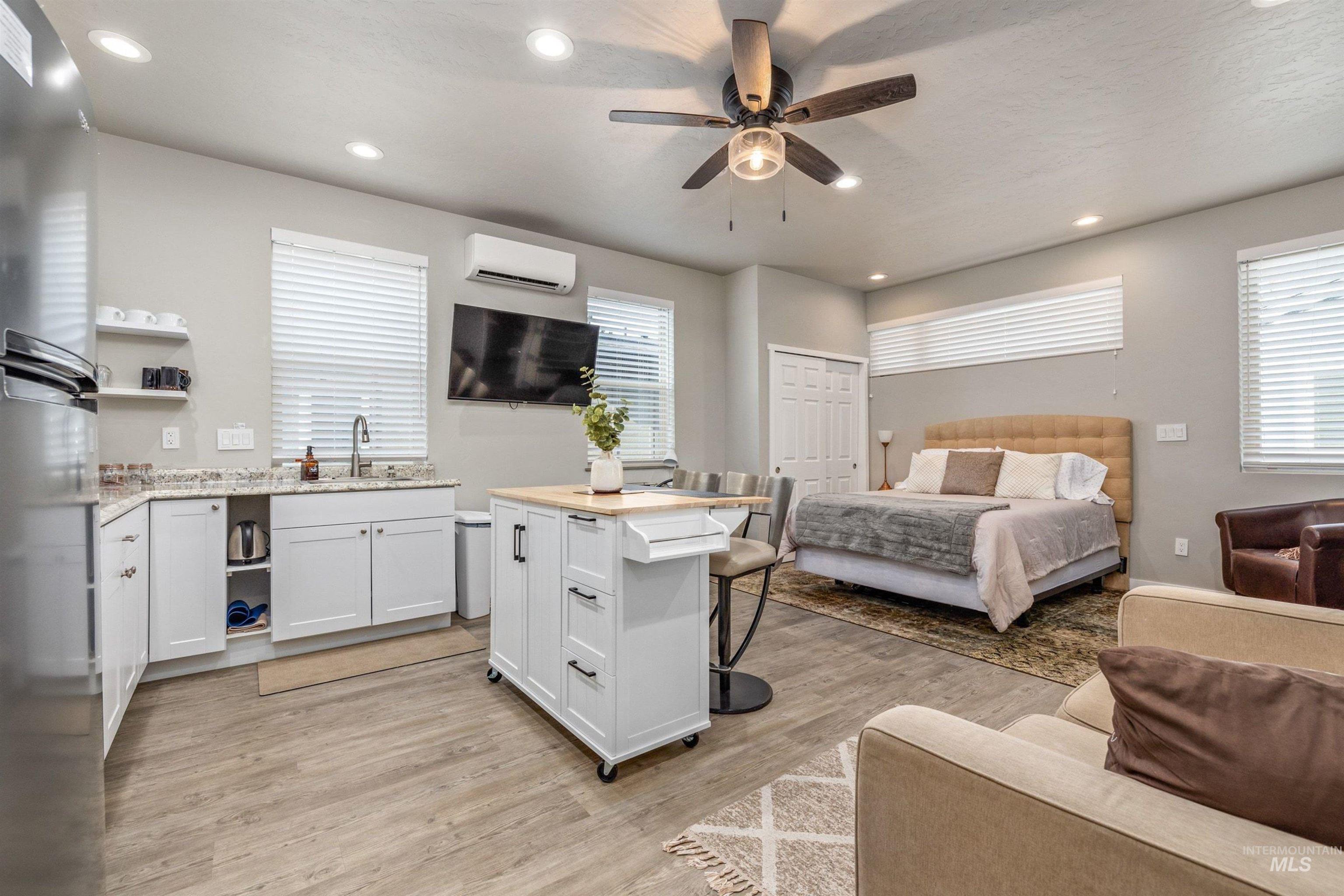 225 E 36th Street, Garden City, Idaho 83714, 3 Bedrooms, 2 Bathrooms, Residential Income For Sale, Price $950,000,MLS 98982210