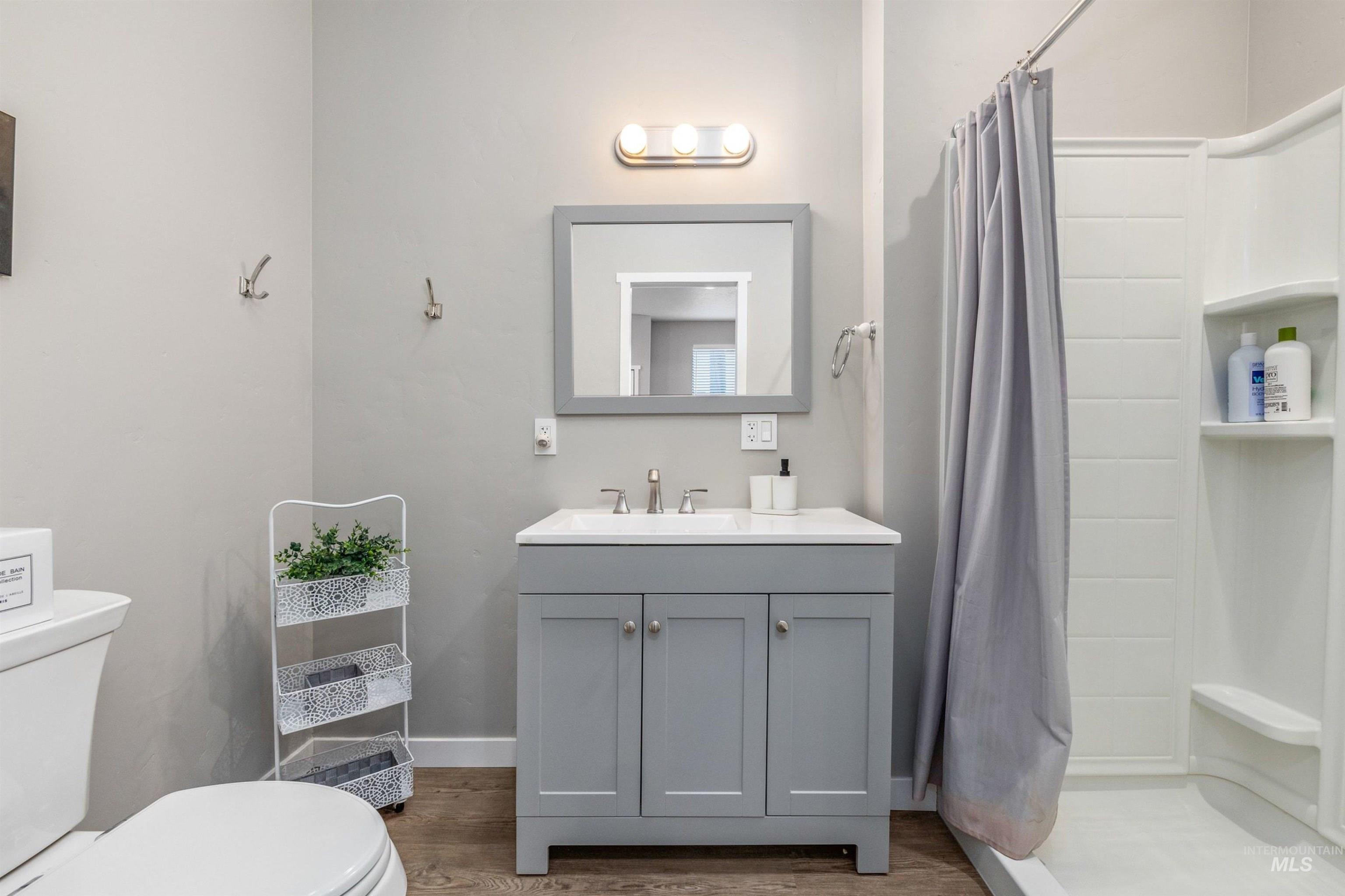 225 E 36th Street, Garden City, Idaho 83714, 3 Bedrooms, 2 Bathrooms, Residential Income For Sale, Price $950,000,MLS 98982210