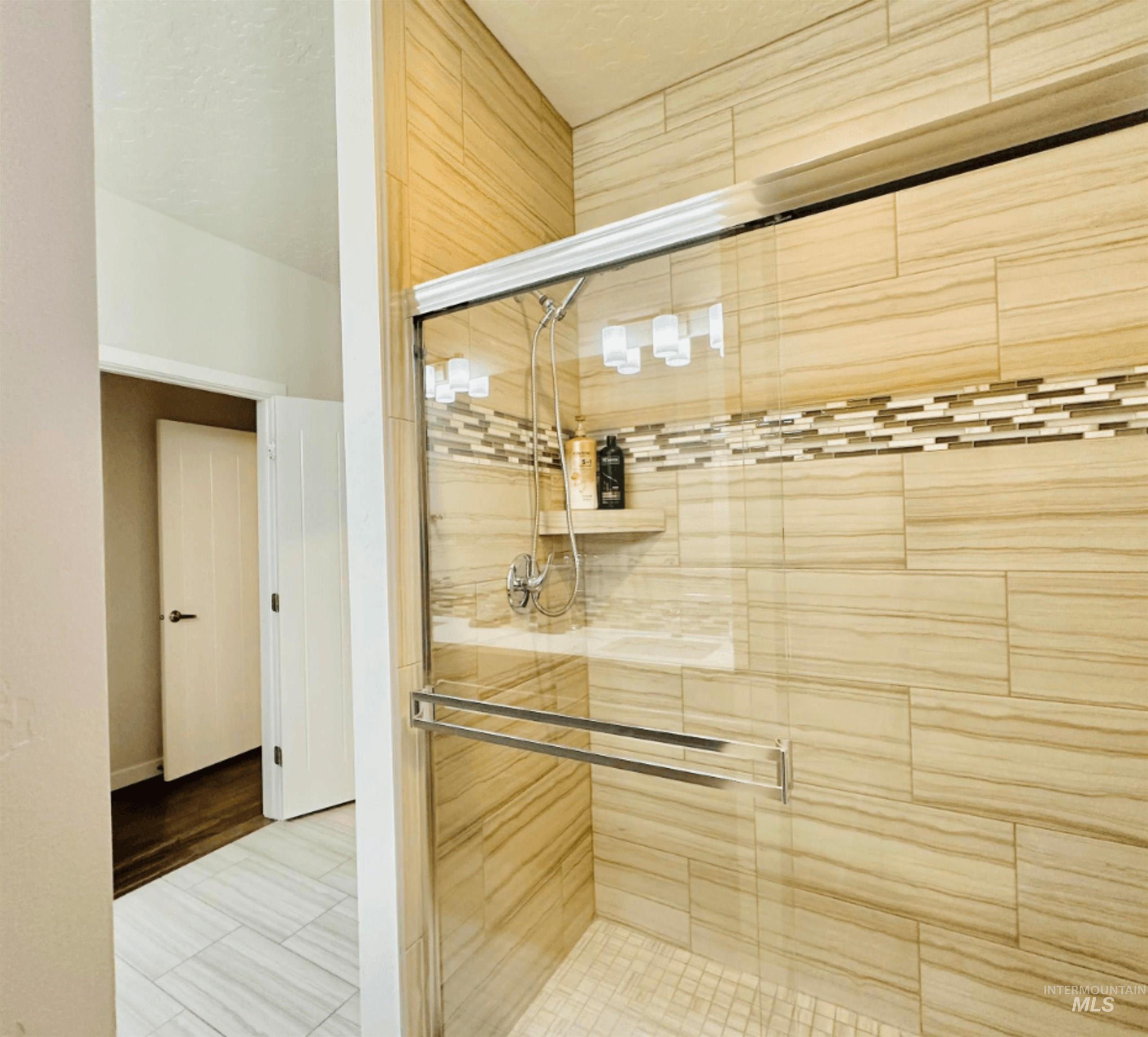 225 E 36th Street, Garden City, Idaho 83714, 3 Bedrooms, 2 Bathrooms, Residential Income For Sale, Price $950,000,MLS 98982210