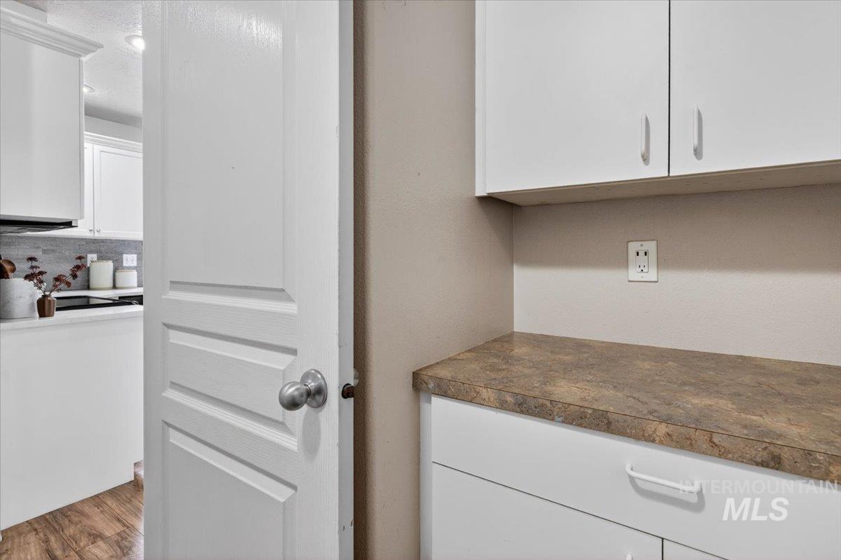 10448 W Merab Ct, Star, Idaho 83669, 3 Bedrooms, 2.5 Bathrooms, Residential For Sale, Price $450,000, 98982211