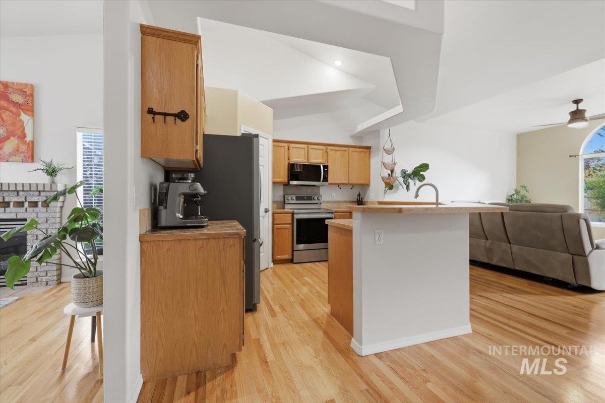 5818 S Cello, Boise, Idaho 83709, 3 Bedrooms, 2 Bathrooms, Residential For Sale, Price $495,000, 98982216