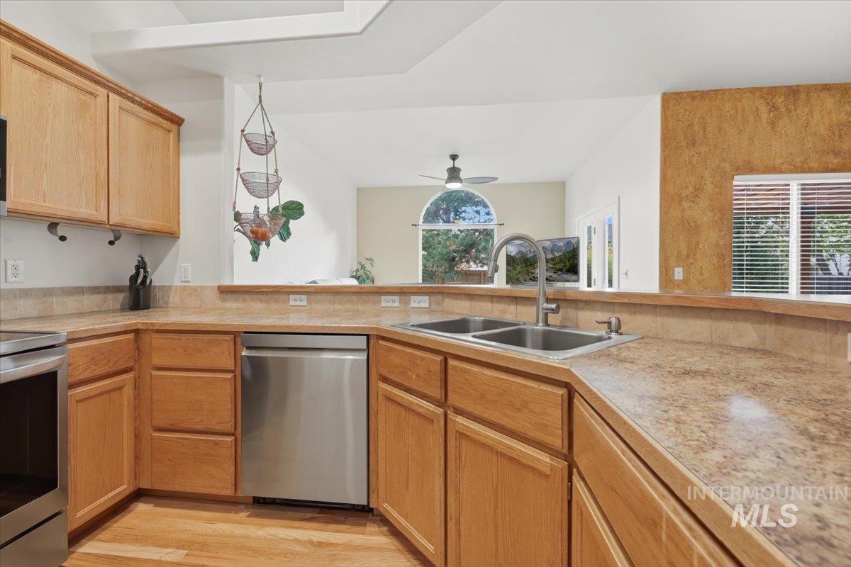 5818 S Cello, Boise, Idaho 83709, 3 Bedrooms, 2 Bathrooms, Residential For Sale, Price $495,000, 98982216