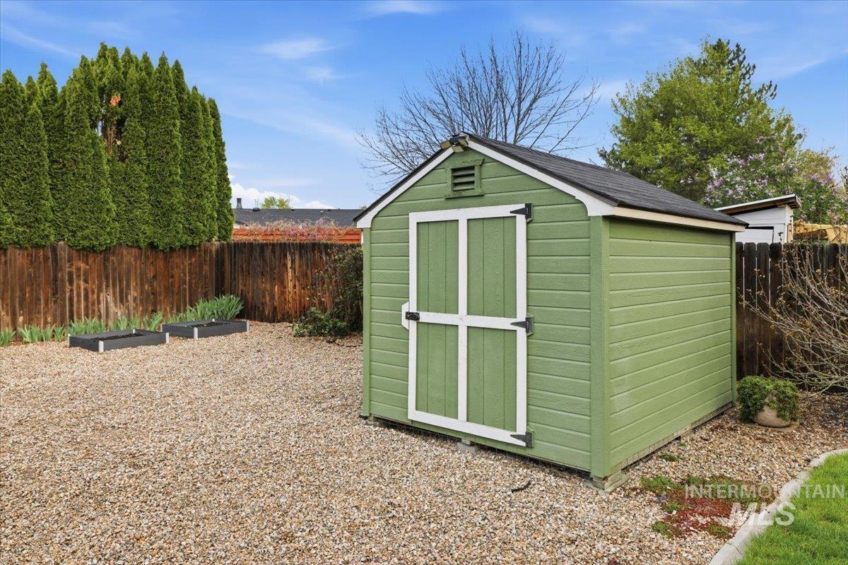 5818 S Cello, Boise, Idaho 83709, 3 Bedrooms, 2 Bathrooms, Residential For Sale, Price $495,000, 98982216