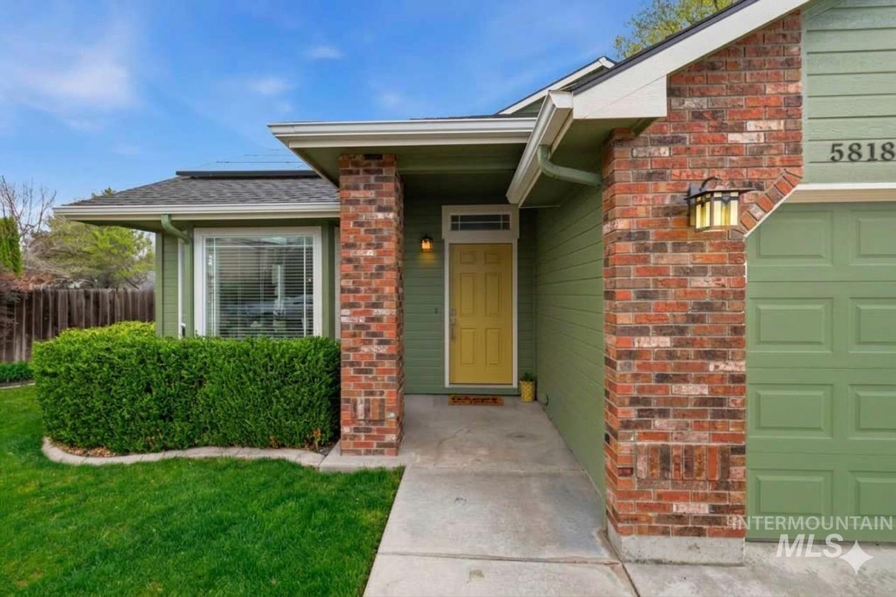 5818 S Cello, Boise, Idaho 83709, 3 Bedrooms, 2 Bathrooms, Residential For Sale, Price $495,000, 98982216