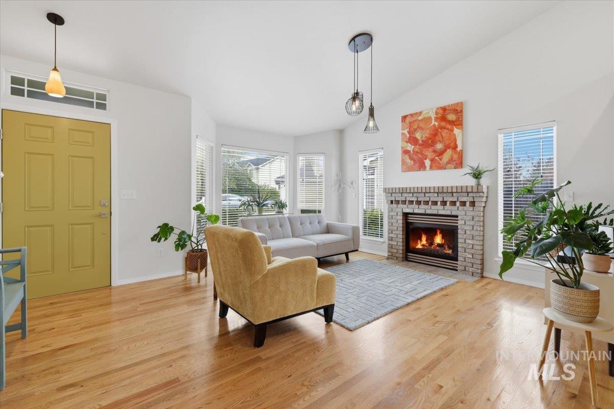 5818 S Cello, Boise, Idaho 83709, 3 Bedrooms, 2 Bathrooms, Residential For Sale, Price $495,000, 98982216