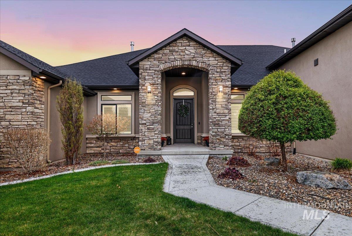 3485 E 3880 N, Kimberly, Idaho 83341-5102, 5 Bedrooms, 3.5 Bathrooms, Residential For Sale, Price $959,000, 98982217