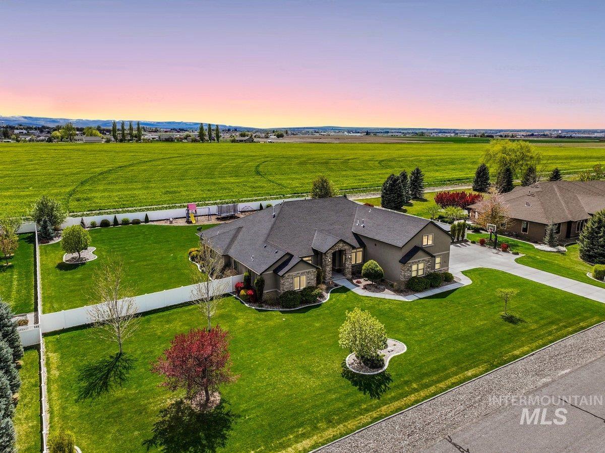 3485 E 3880 N, Kimberly, Idaho 83341-5102, 5 Bedrooms, 3.5 Bathrooms, Residential For Sale, Price $959,000,MLS 98982217