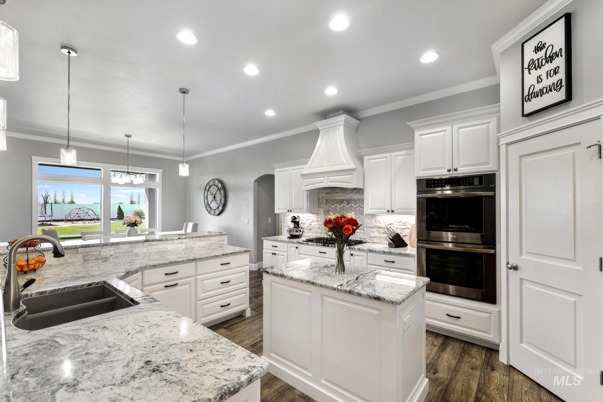 3485 E 3880 N, Kimberly, Idaho 83341-5102, 5 Bedrooms, 3.5 Bathrooms, Residential For Sale, Price $959,000, 98982217