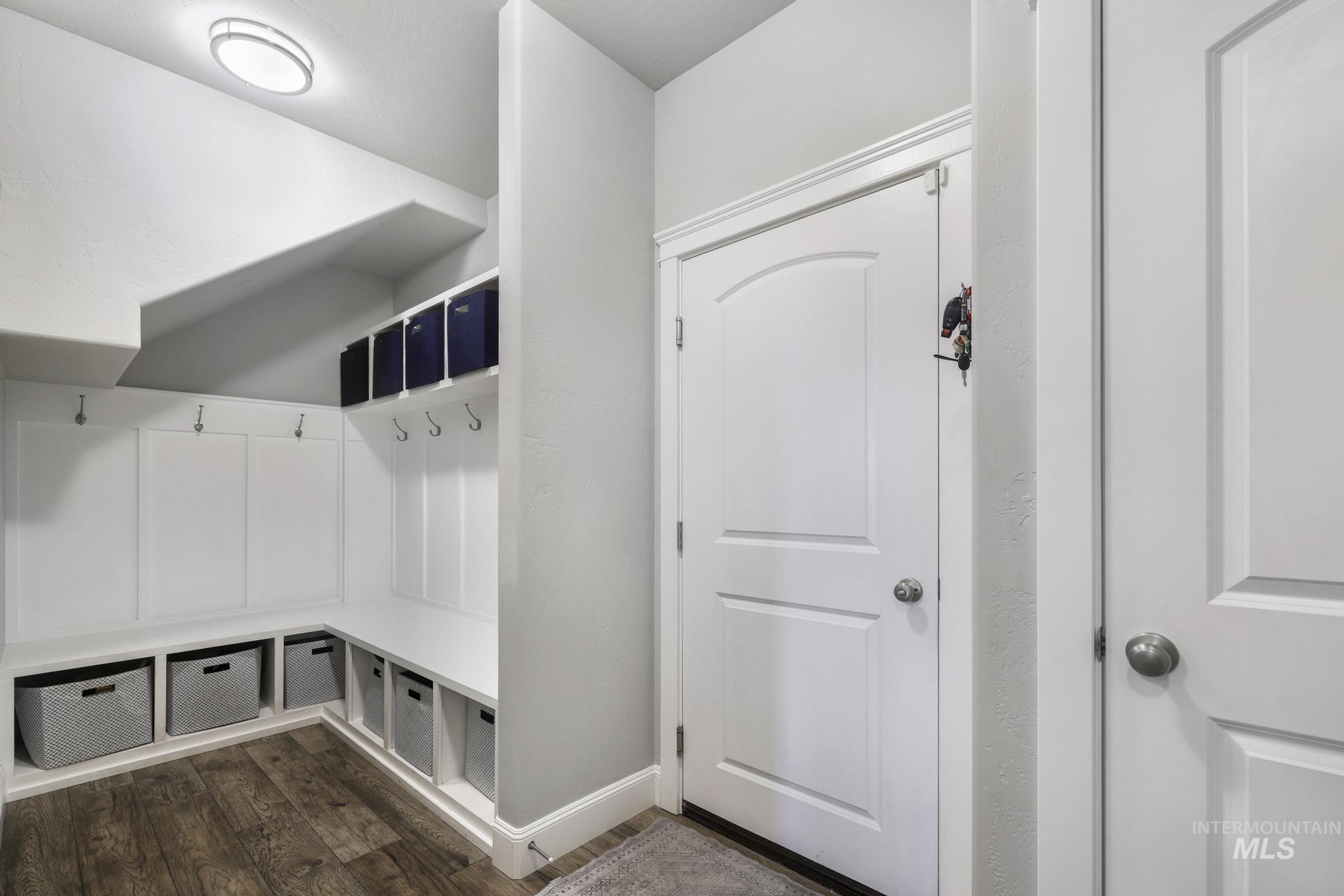 3485 E 3880 N, Kimberly, Idaho 83341-5102, 5 Bedrooms, 3.5 Bathrooms, Residential For Sale, Price $959,000, 98982217