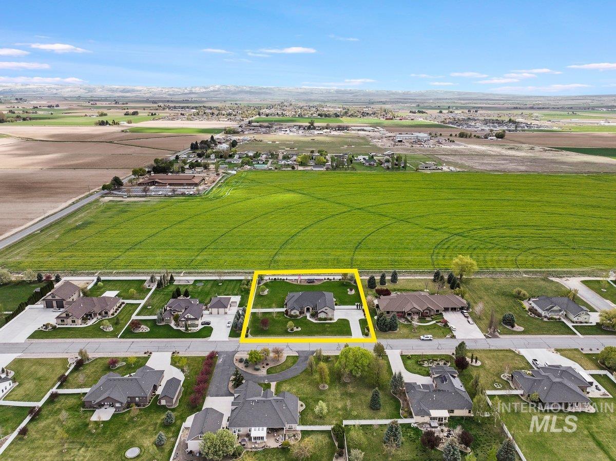 3485 E 3880 N, Kimberly, Idaho 83341-5102, 5 Bedrooms, 3.5 Bathrooms, Residential For Sale, Price $959,000,MLS 98982217