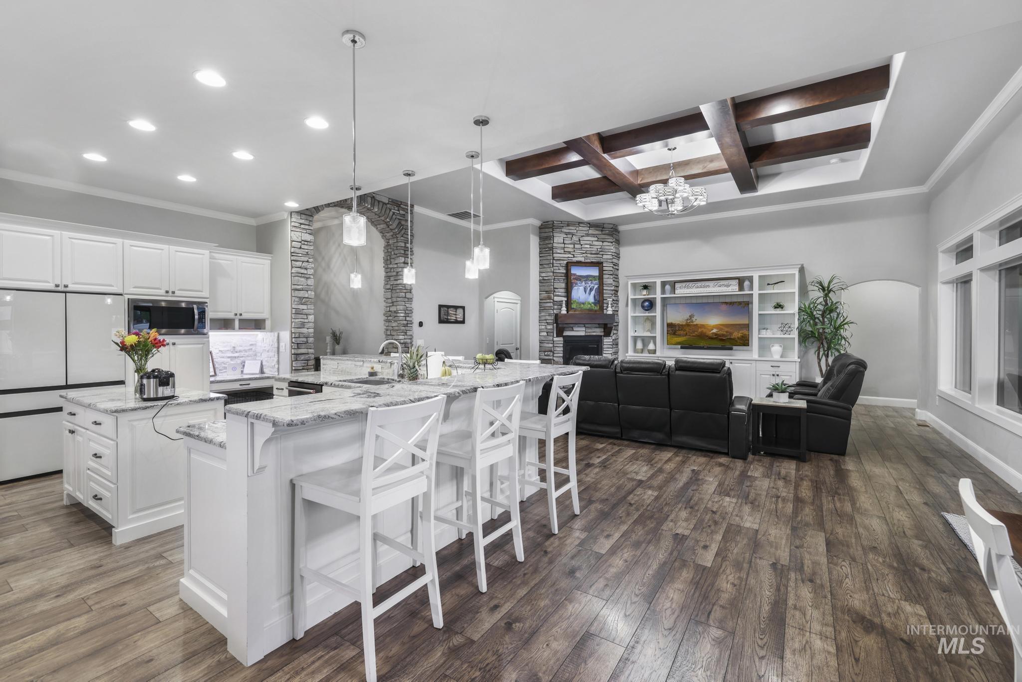 3485 E 3880 N, Kimberly, Idaho 83341-5102, 5 Bedrooms, 3.5 Bathrooms, Residential For Sale, Price $959,000, 98982217