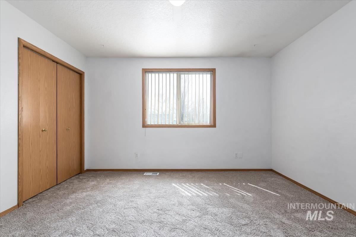 721 Valley Street, Middleton, Idaho 83644, 3 Bedrooms, 2 Bathrooms, Residential For Sale, Price $369,000, 98982225