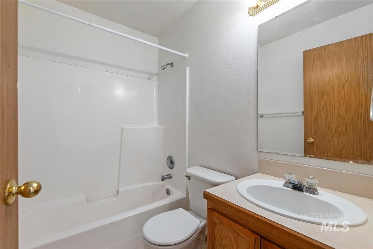 721 Valley Street, Middleton, Idaho 83644, 3 Bedrooms, 2 Bathrooms, Residential For Sale, Price $369,000, 98982225