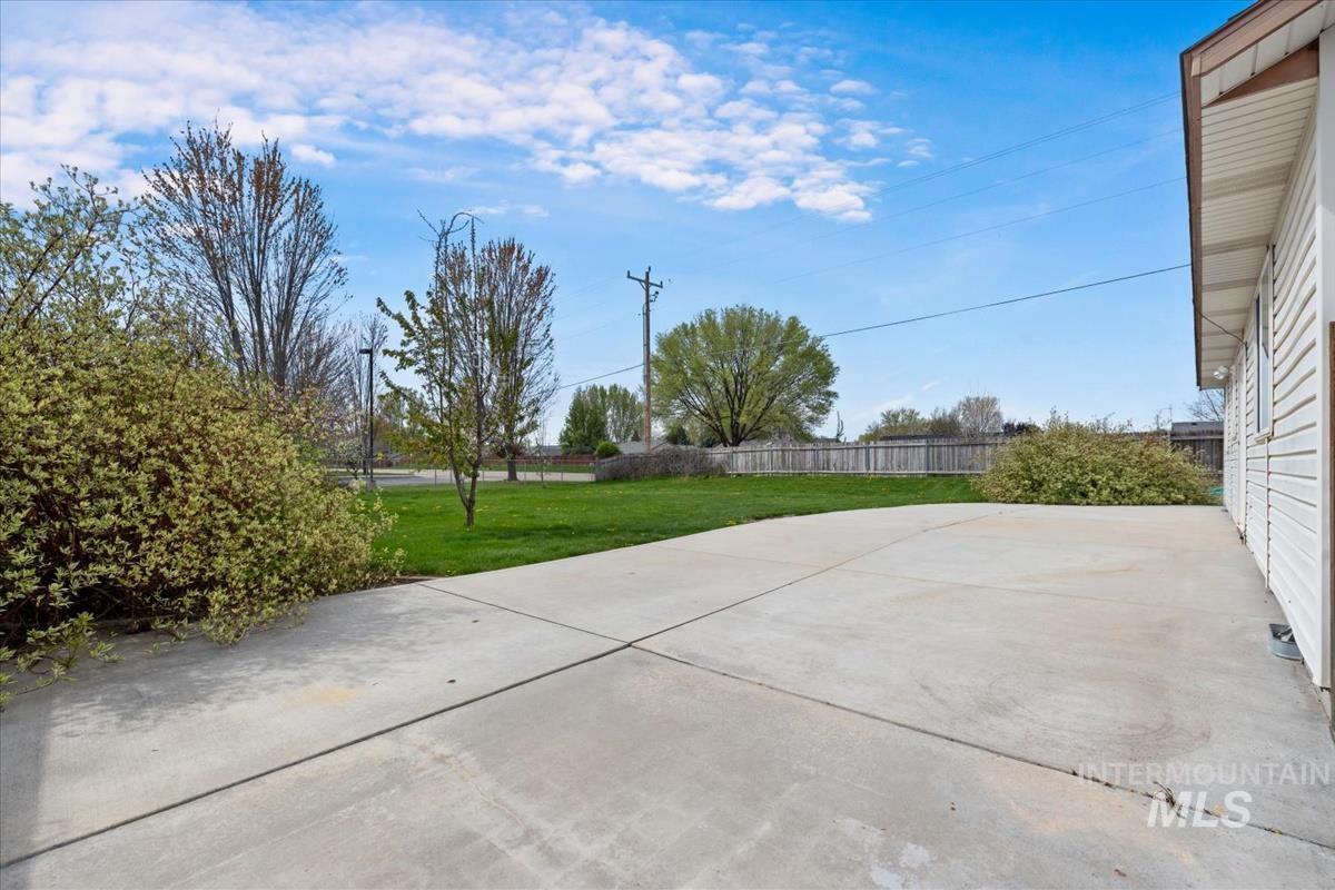 721 Valley Street, Middleton, Idaho 83644, 3 Bedrooms, 2 Bathrooms, Residential For Sale, Price $369,000, 98982225