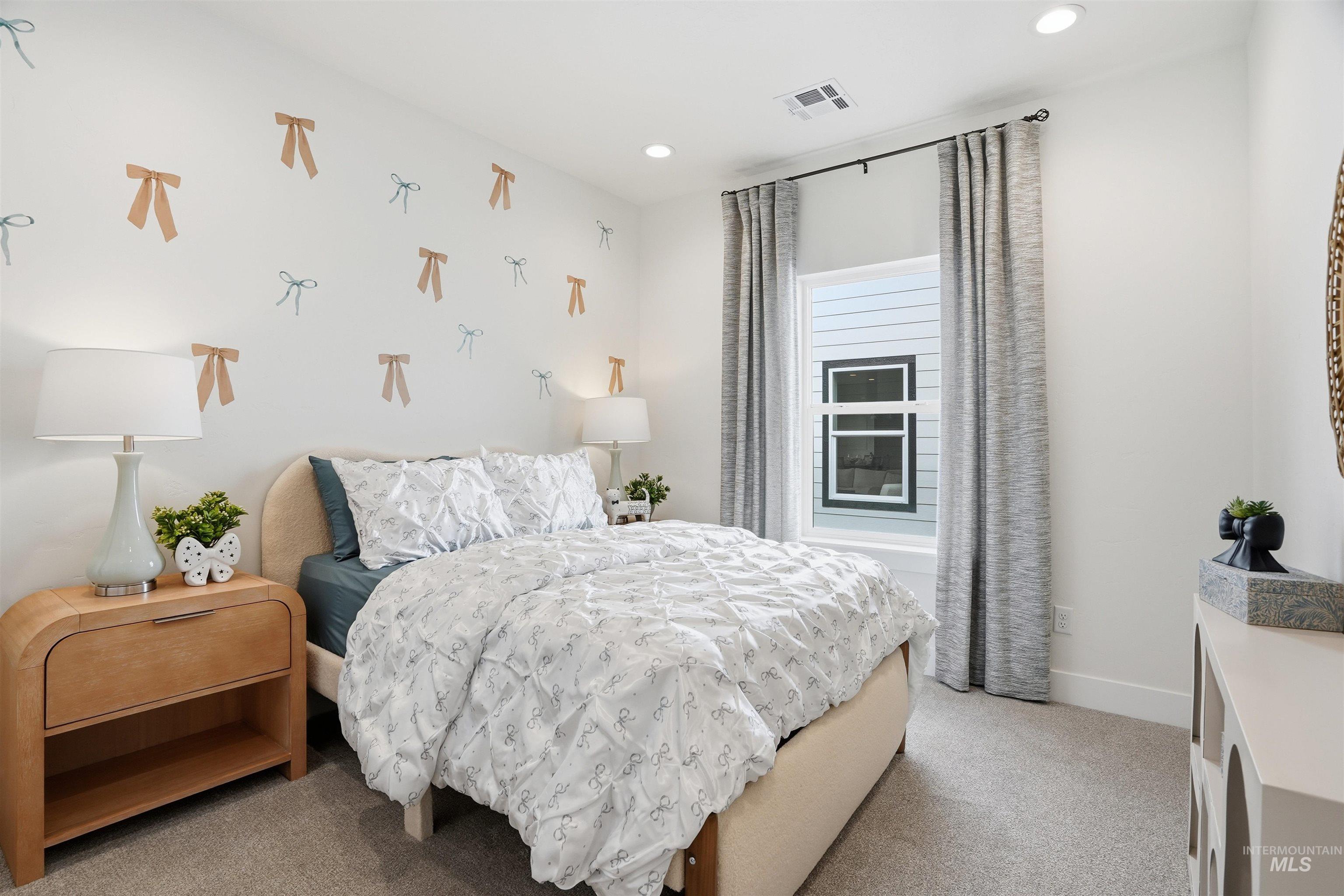 583 Dunmore Ave, Middleton, Idaho 83644, 3 Bedrooms, 2 Bathrooms, Residential For Sale, Price $480,990, 98982226