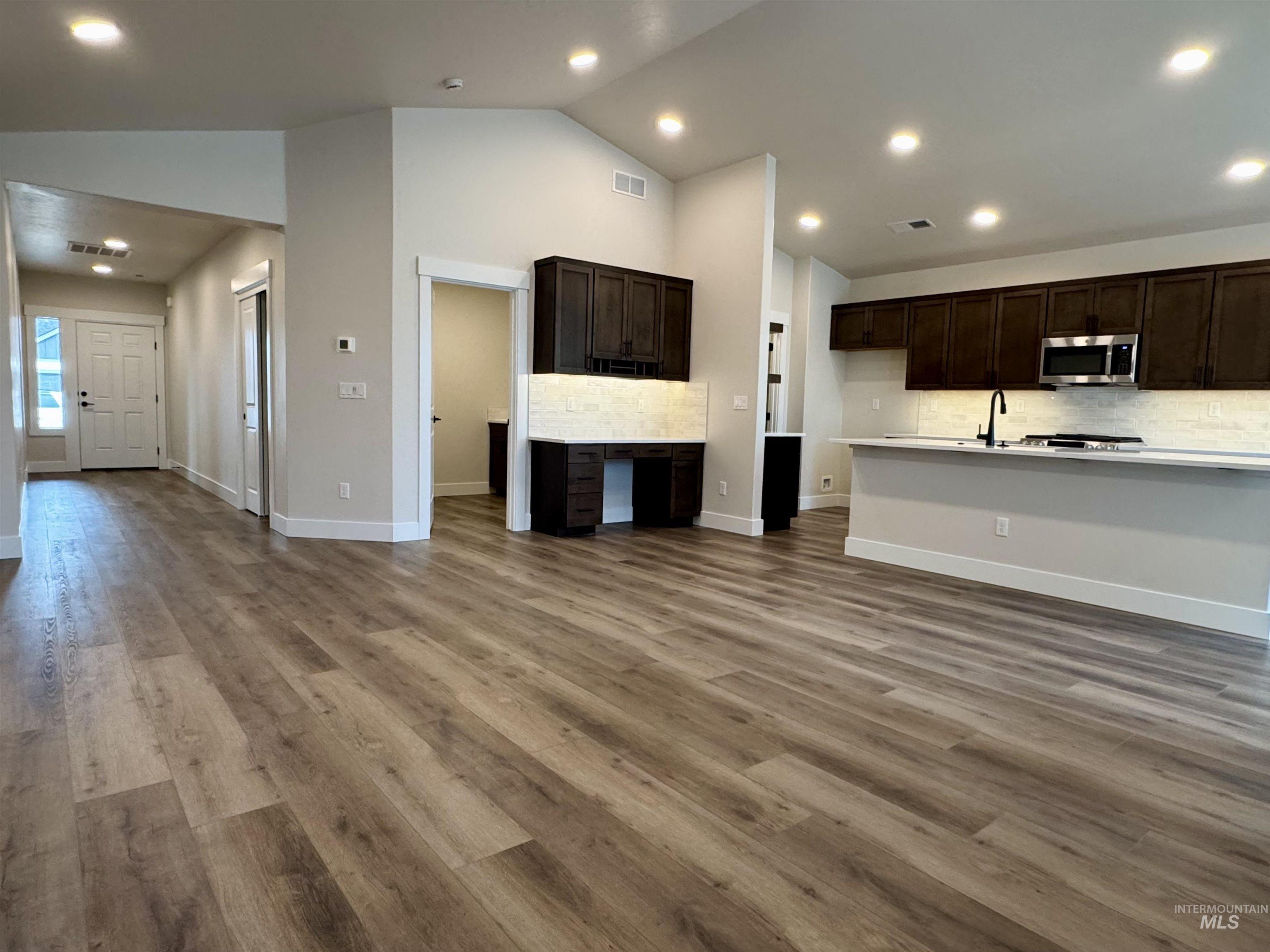 11225 Bluefield Dr, Caldwell, Idaho 83605, 3 Bedrooms, 2 Bathrooms, Residential For Sale, Price $489,990, 98982237