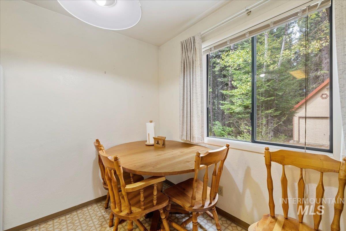 815 Reedy Ln, McCall, Idaho 83638, 2 Bedrooms, 1 Bathroom, Residential For Sale, Price $575,000,MLS 98982238
