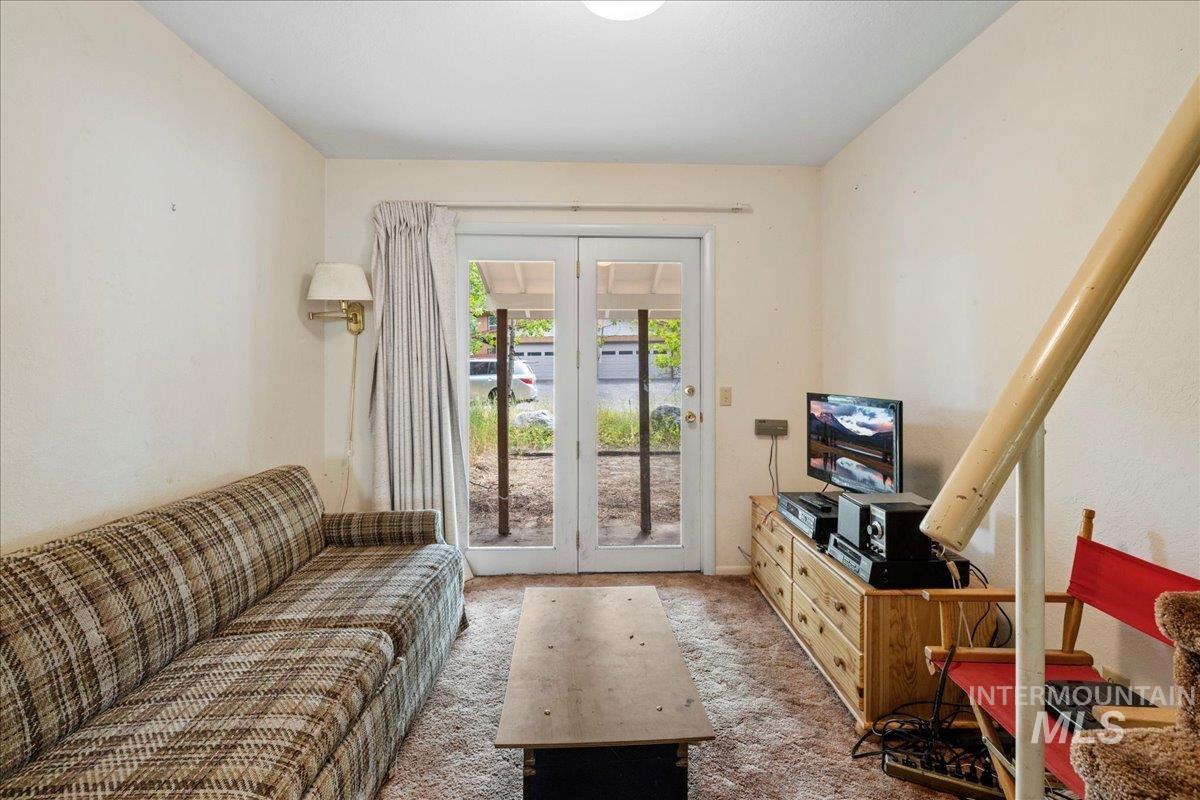815 Reedy Ln, McCall, Idaho 83638, 2 Bedrooms, 1 Bathroom, Residential For Sale, Price $575,000,MLS 98982238