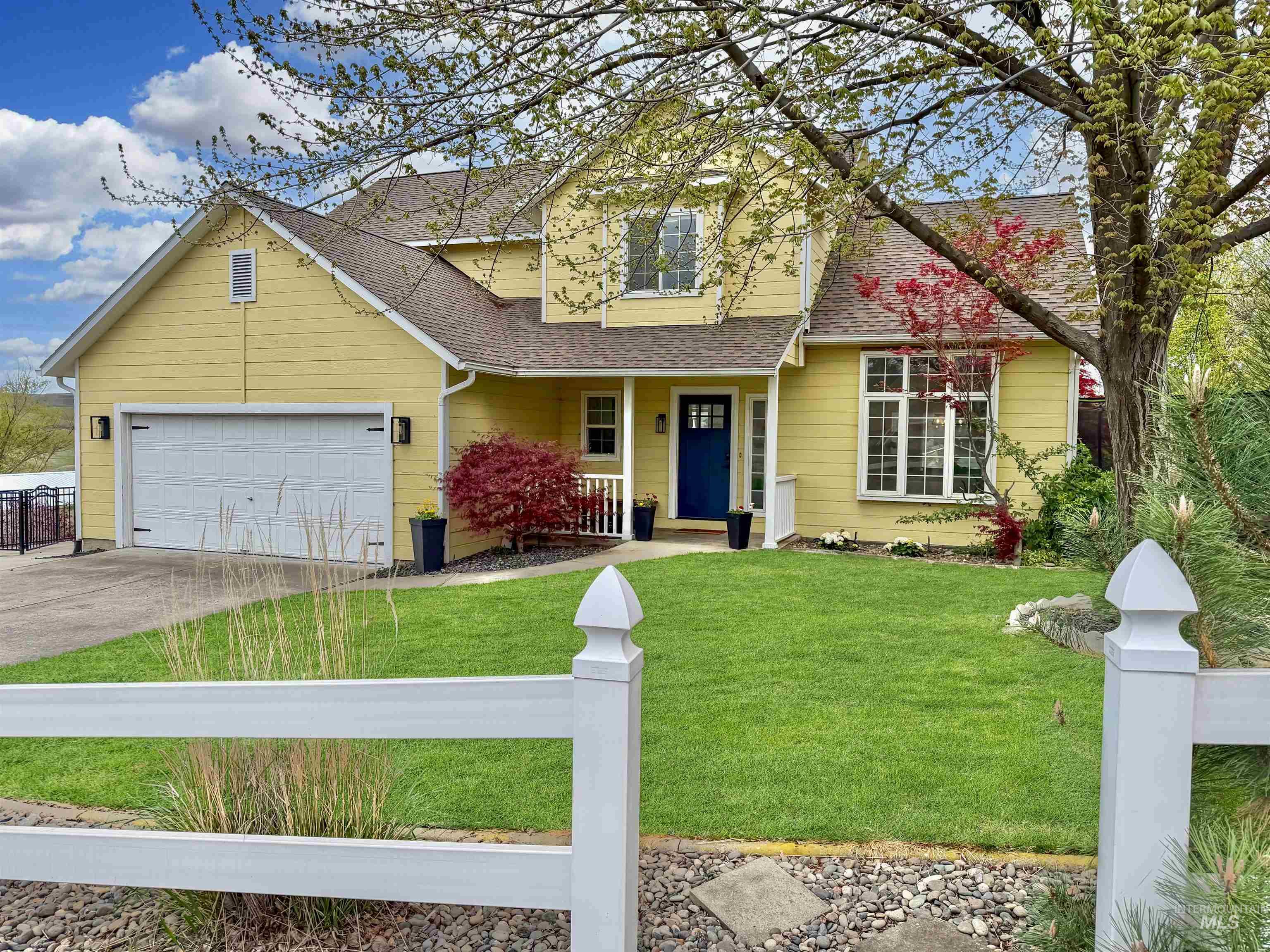 3405 Quailwood Court, Clarkston, Washington 99403, 3 Bedrooms, 2.5 Bathrooms, Residential For Sale, Price $519,000, 98982239