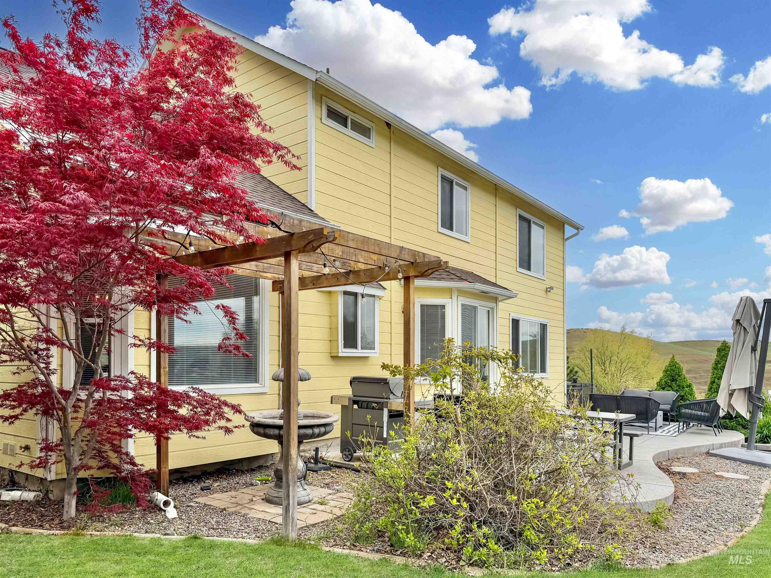 3405 Quailwood Court, Clarkston, Washington 99403, 3 Bedrooms, 2.5 Bathrooms, Residential For Sale, Price $519,000, 98982239