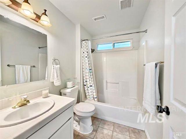 3405 Quailwood Court, Clarkston, Washington 99403, 3 Bedrooms, 2.5 Bathrooms, Residential For Sale, Price $519,000,MLS 98982239