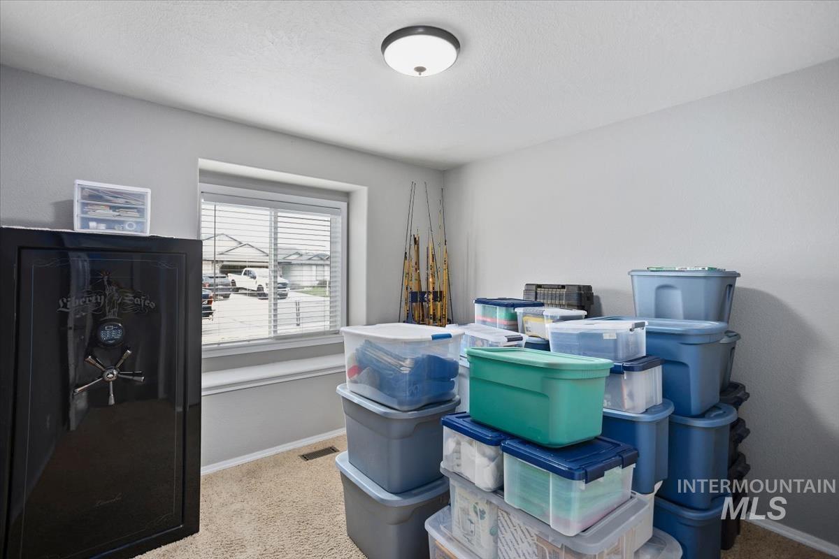 1701 E Kamay Ct, Meridian, Idaho 83646, 3 Bedrooms, 2 Bathrooms, Residential For Sale, Price $439,000, 98982252