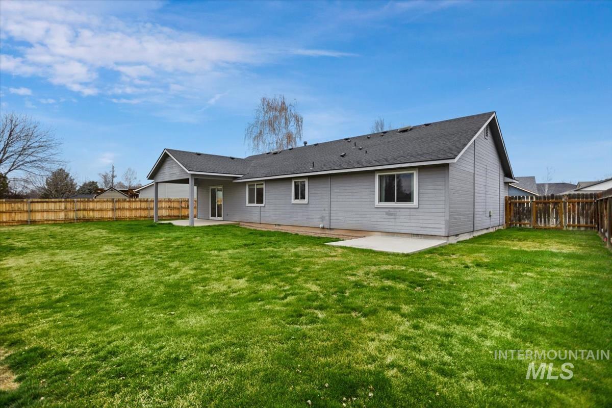 1701 E Kamay Ct, Meridian, Idaho 83646, 3 Bedrooms, 2 Bathrooms, Residential For Sale, Price $429,000, 98982252