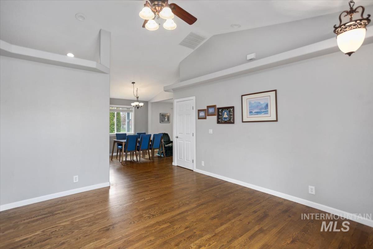 1701 E Kamay Ct, Meridian, Idaho 83646, 3 Bedrooms, 2 Bathrooms, Residential For Sale, Price $439,000, 98982252