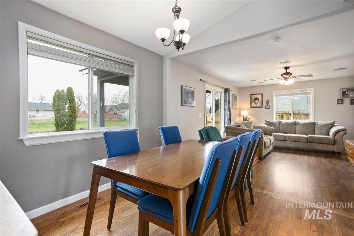 1701 E Kamay Ct, Meridian, Idaho 83646, 3 Bedrooms, 2 Bathrooms, Residential For Sale, Price $439,000, 98982252