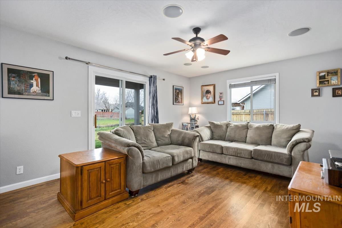 1701 E Kamay Ct, Meridian, Idaho 83646, 3 Bedrooms, 2 Bathrooms, Residential For Sale, Price $439,000, 98982252