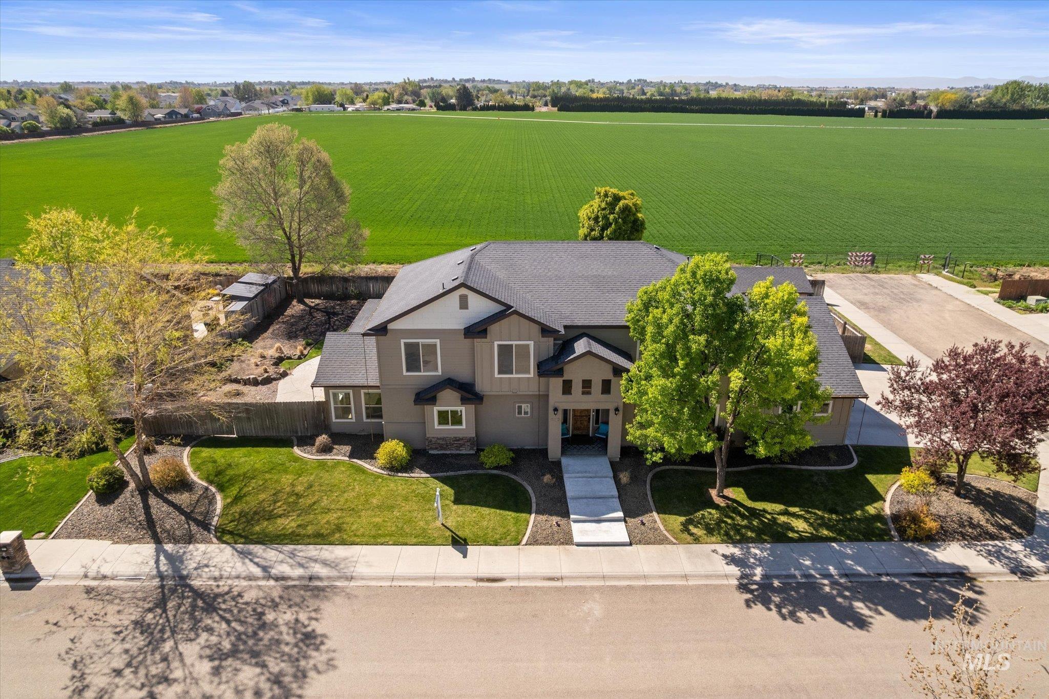 5375 W Ridgeside St, Meridian, Idaho 83646, 4 Bedrooms, 2.5 Bathrooms, Residential For Sale, Price $915,000, 98982268