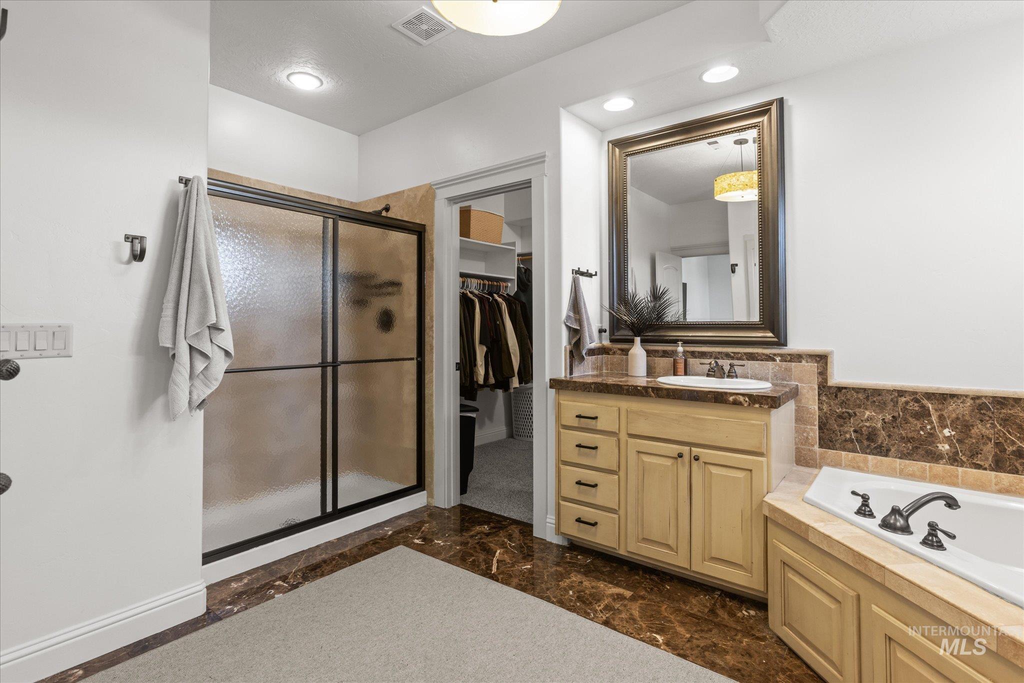 5375 W Ridgeside St, Meridian, Idaho 83646, 4 Bedrooms, 2.5 Bathrooms, Residential For Sale, Price $898,000, 98982268