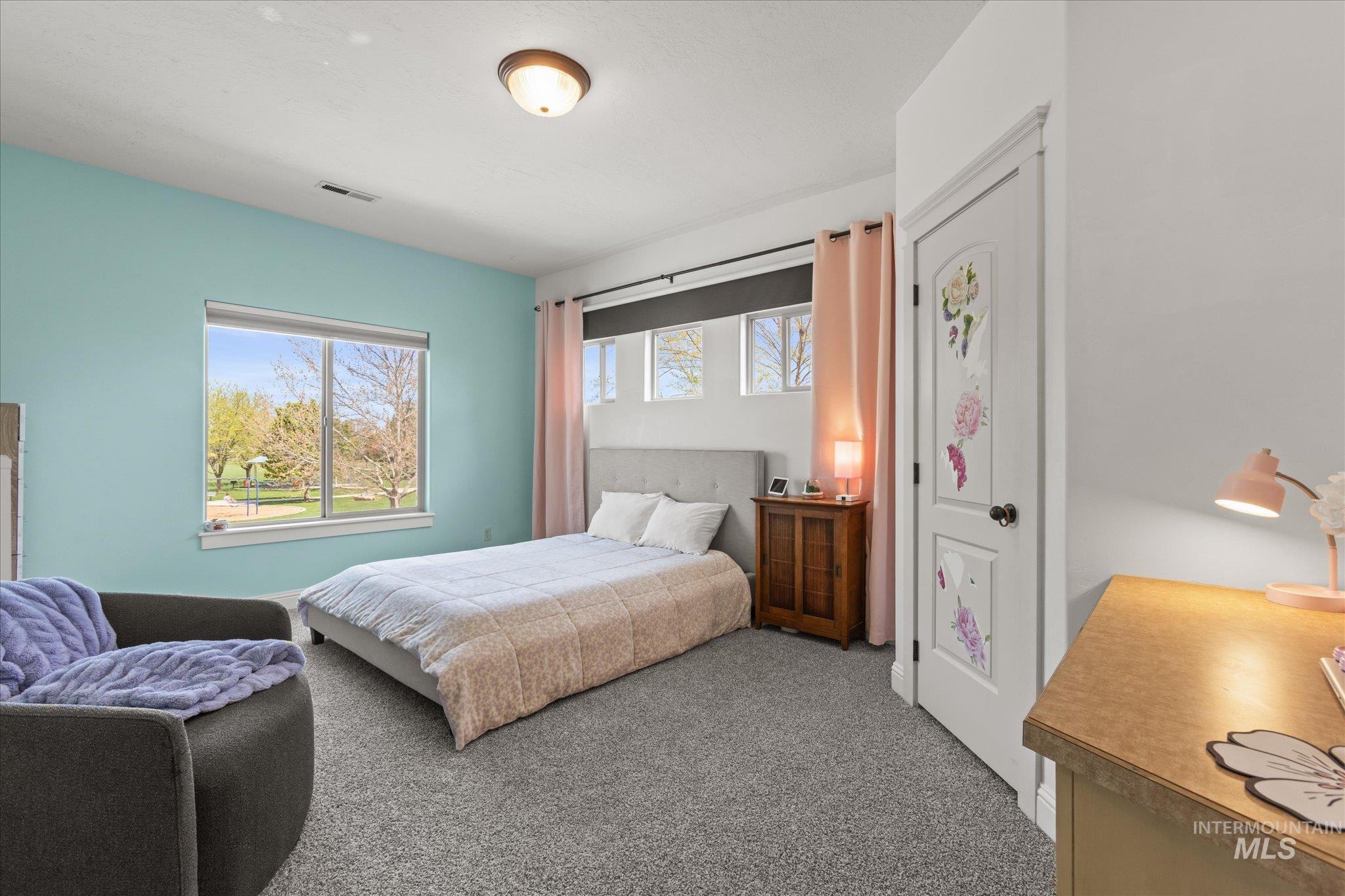 5375 W Ridgeside St, Meridian, Idaho 83646, 4 Bedrooms, 2.5 Bathrooms, Residential For Sale, Price $915,000, 98982268