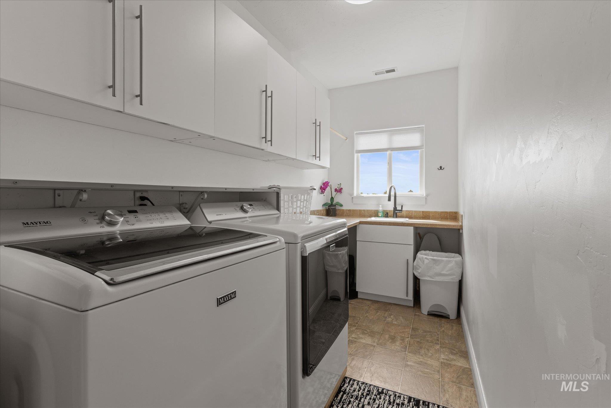 5375 W Ridgeside St, Meridian, Idaho 83646, 4 Bedrooms, 2.5 Bathrooms, Residential For Sale, Price $915,000, 98982268