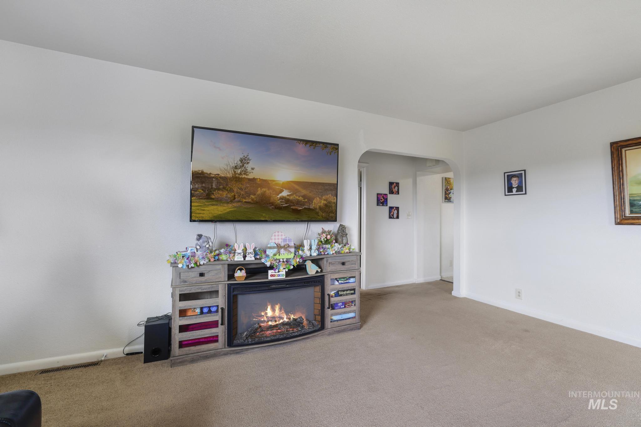 88 S 400 W, Jerome, Idaho 83338, 2 Bedrooms, 1 Bathroom, Residential For Sale, Price $299,000, 98982269