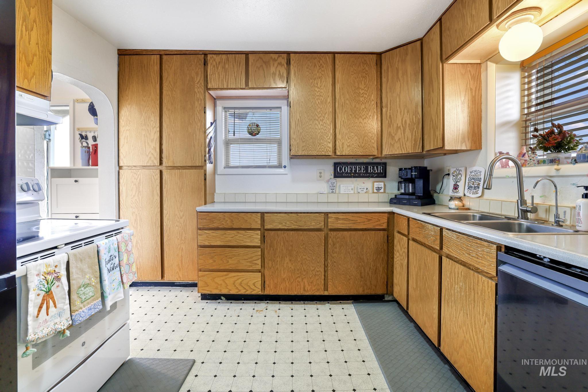 88 S 400 W, Jerome, Idaho 83338, 2 Bedrooms, 1 Bathroom, Residential For Sale, Price $299,000, 98982269