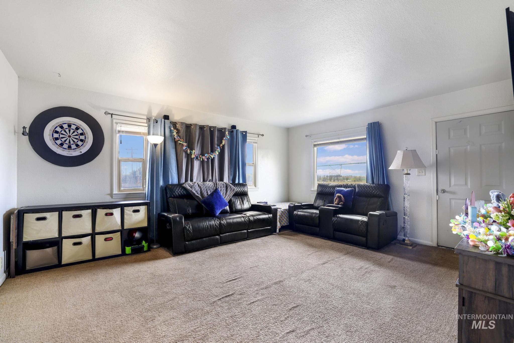 88 S 400 W, Jerome, Idaho 83338, 2 Bedrooms, 1 Bathroom, Residential For Sale, Price $299,000, 98982269