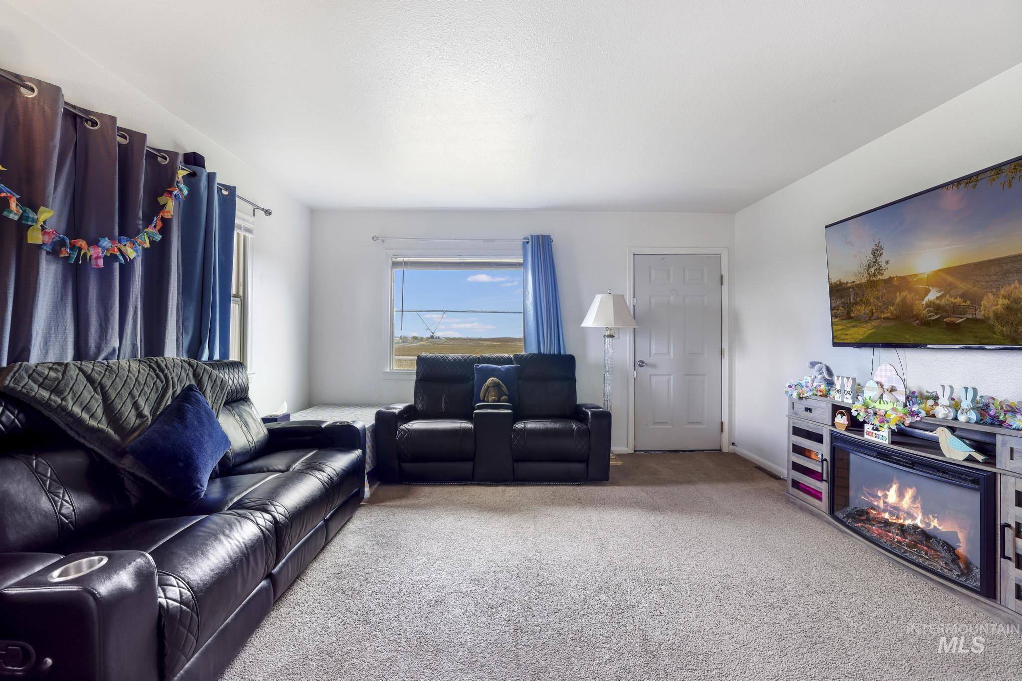 88 S 400 W, Jerome, Idaho 83338, 2 Bedrooms, 1 Bathroom, Residential For Sale, Price $299,000, 98982269