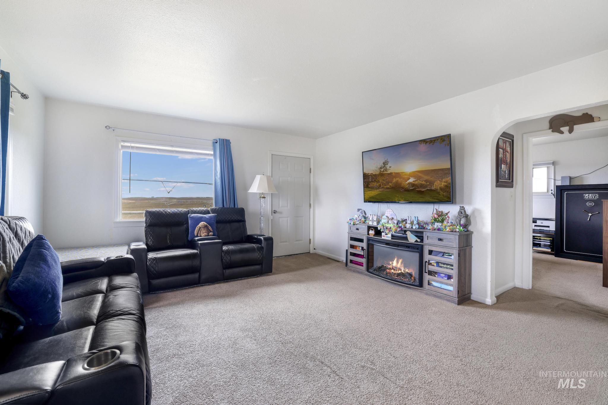 88 S 400 W, Jerome, Idaho 83338, 2 Bedrooms, 1 Bathroom, Residential For Sale, Price $299,000, 98982269
