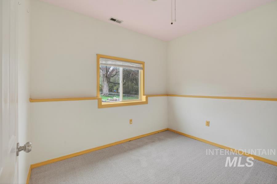 104 N Blaine St., Moscow, Idaho 83843, 4 Bedrooms, 2 Bathrooms, Residential For Sale, Price $447,500, 98982270