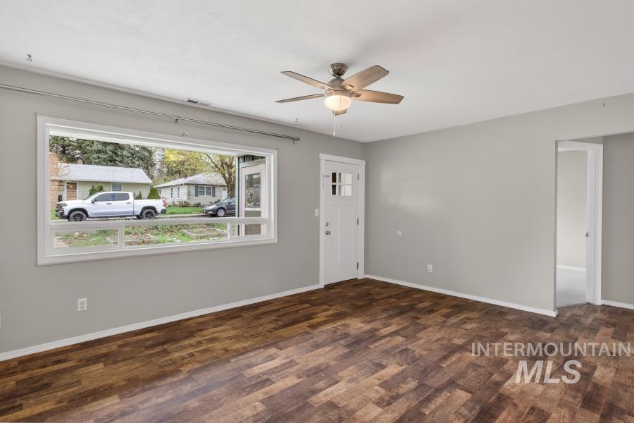 104 N Blaine St., Moscow, Idaho 83843, 4 Bedrooms, 2 Bathrooms, Residential For Sale, Price $447,500, 98982270