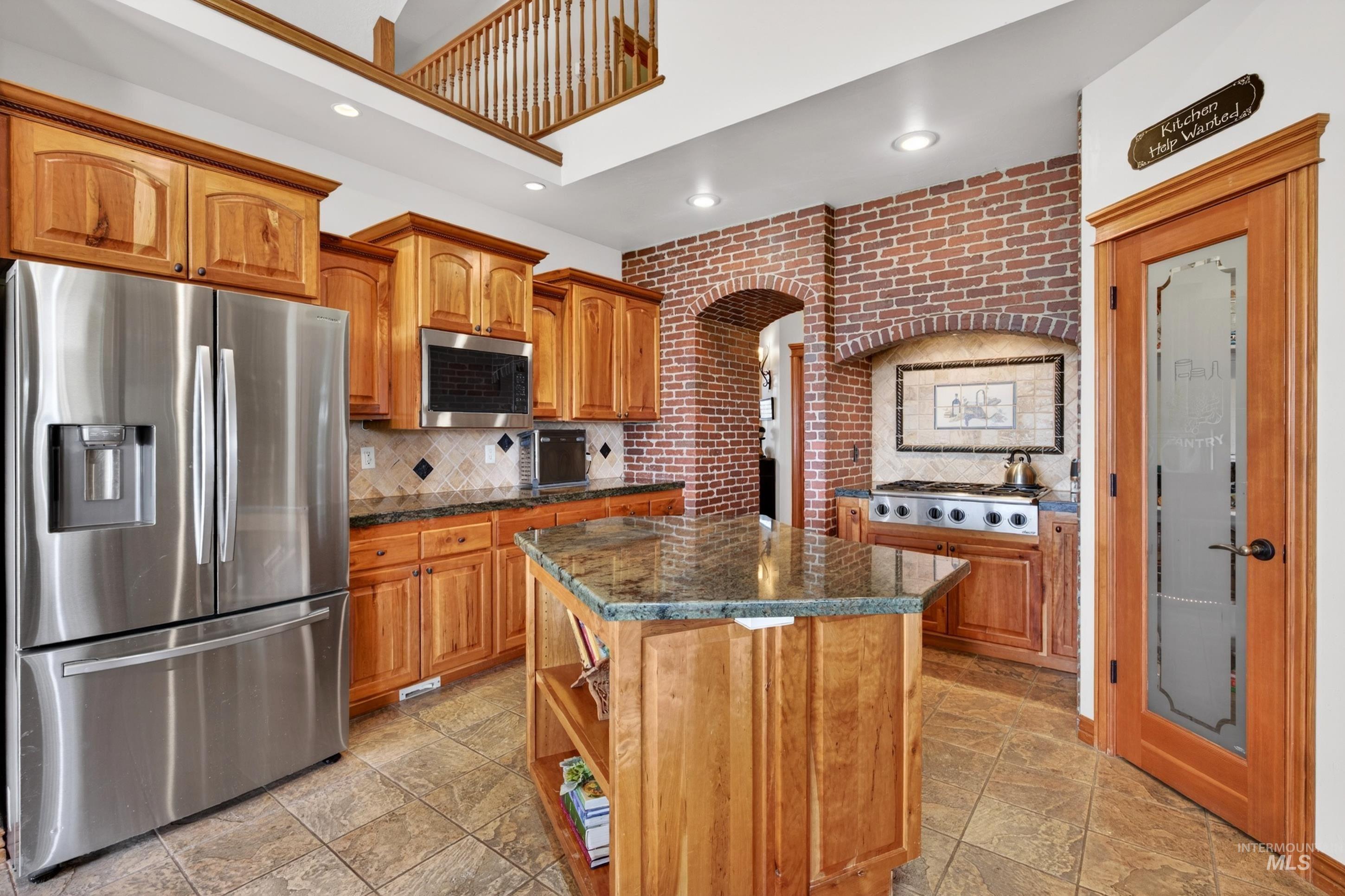 9810 Grand Teton Trail, Middleton, Idaho 83644, 4 Bedrooms, 4 Bathrooms, Residential For Sale, Price $1,395,000, 98982271